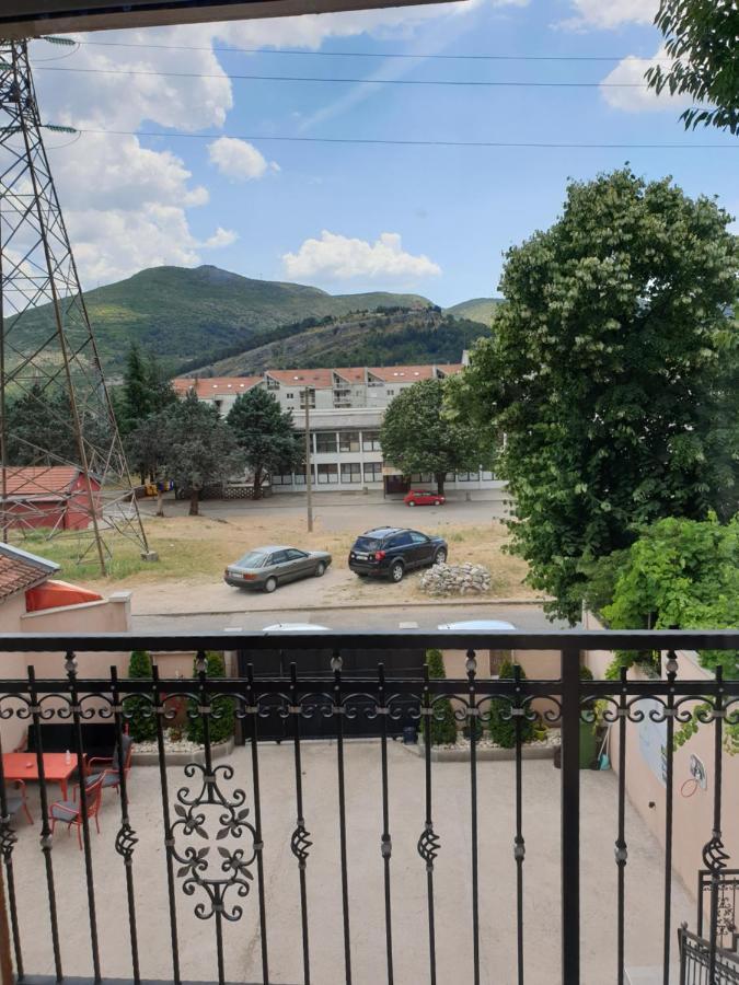 Mango Apartments Требинье Экстерьер фото