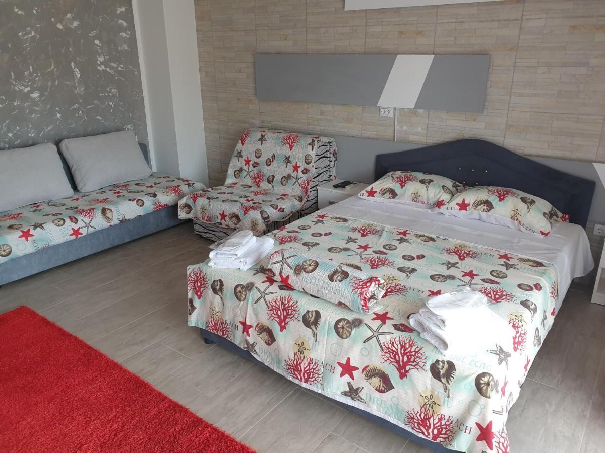 Mango Apartments Требинье Экстерьер фото
