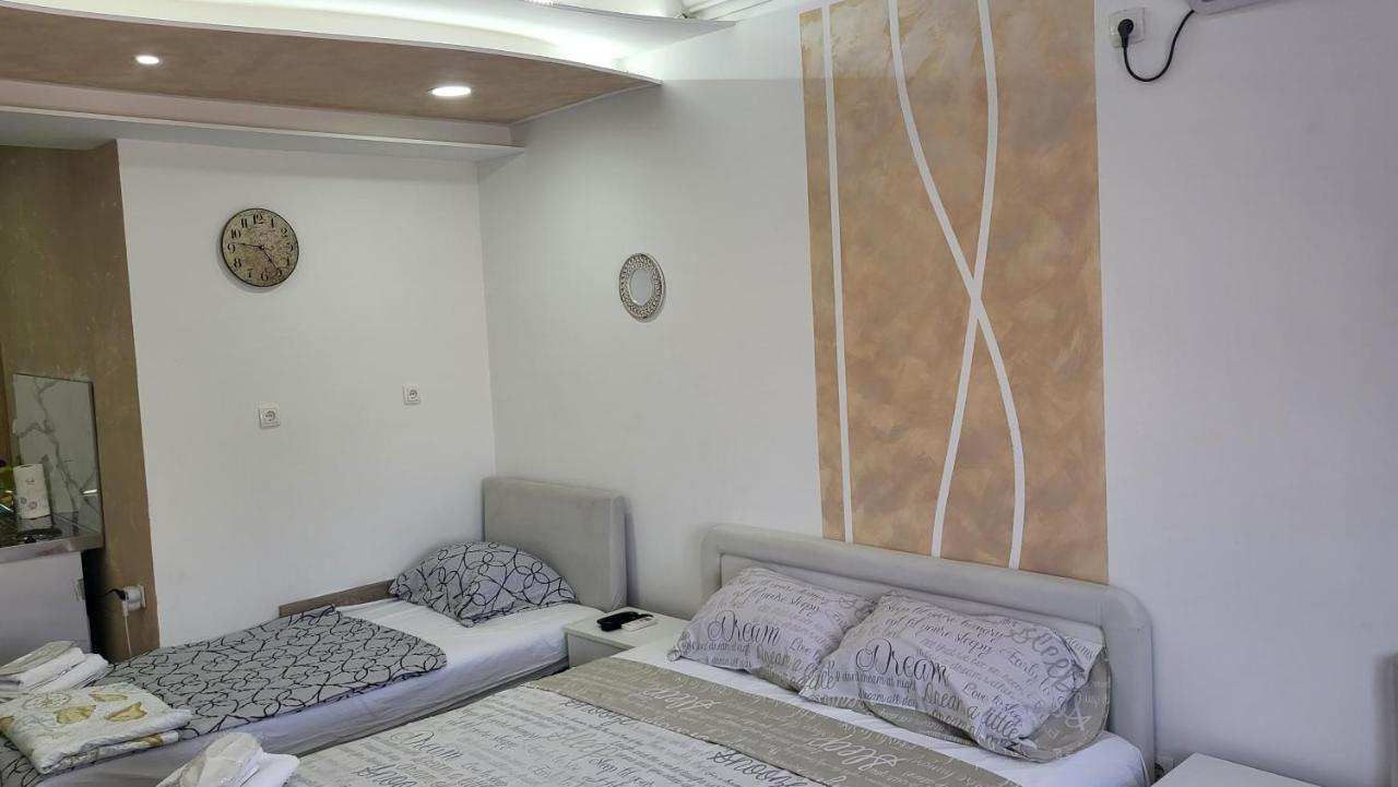 Mango Apartments Требинье Экстерьер фото