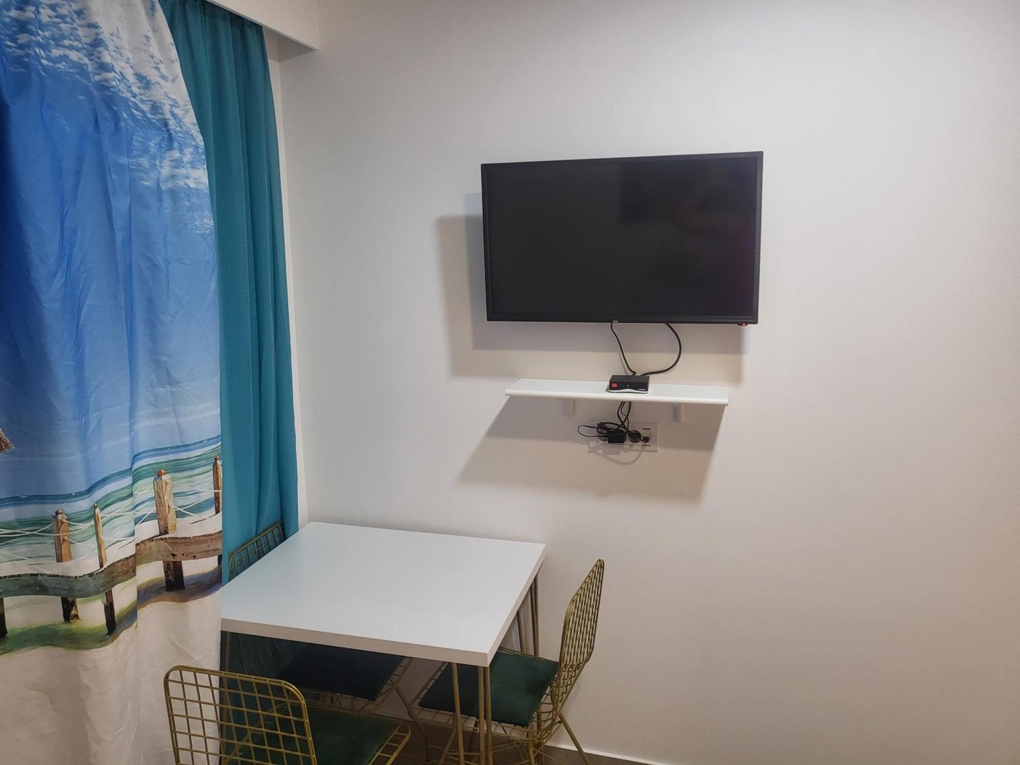 Mango Apartments Требинье Экстерьер фото